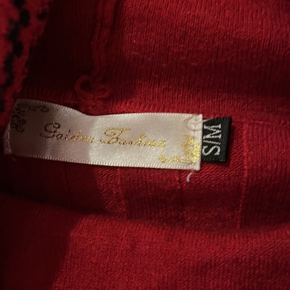 Red winter dress - Picture 4 of 6